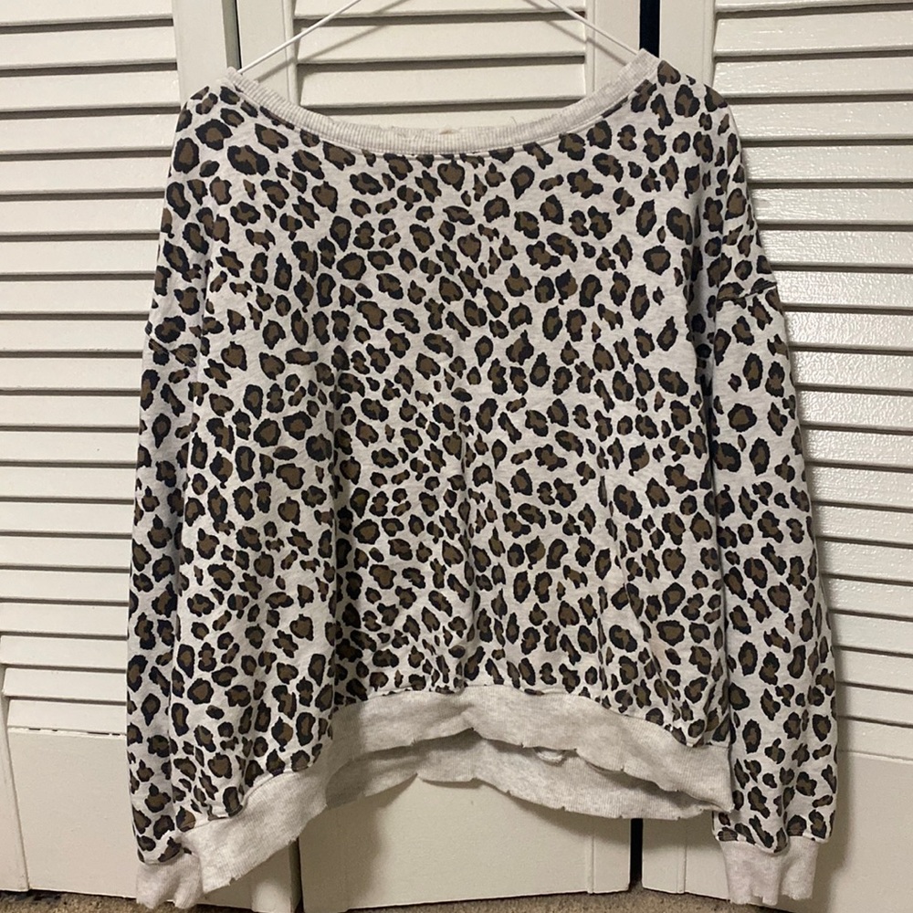Easel leopard sweatshirt
